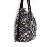 Bolso hobo- rombos y vino