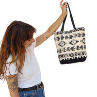 Tote Azteca base negro